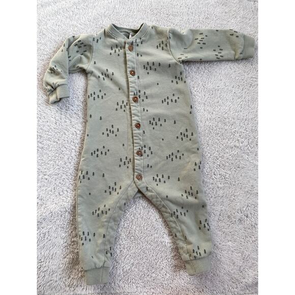 Quincy Mae Other - Quincy Mae 6-12m Trees Jumpsuit